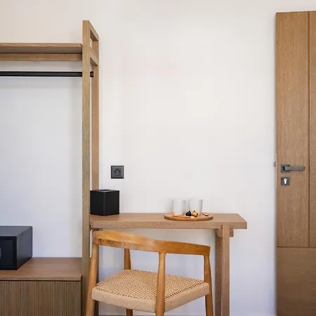 Karavel - Old Town Boutique 4*